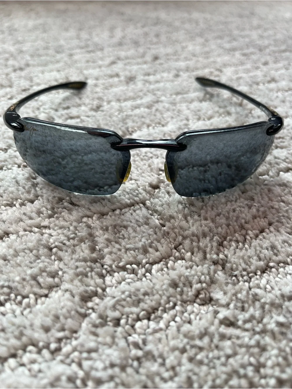Maui Jim Black Rimless Sunglasses with Dark Gray Lenses